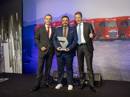 DAF names International Dealers of the Year 2025 ES